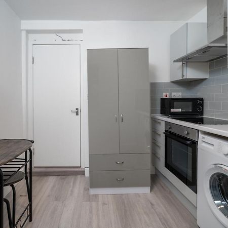 London Selwyn Road Studios Экстерьер фото