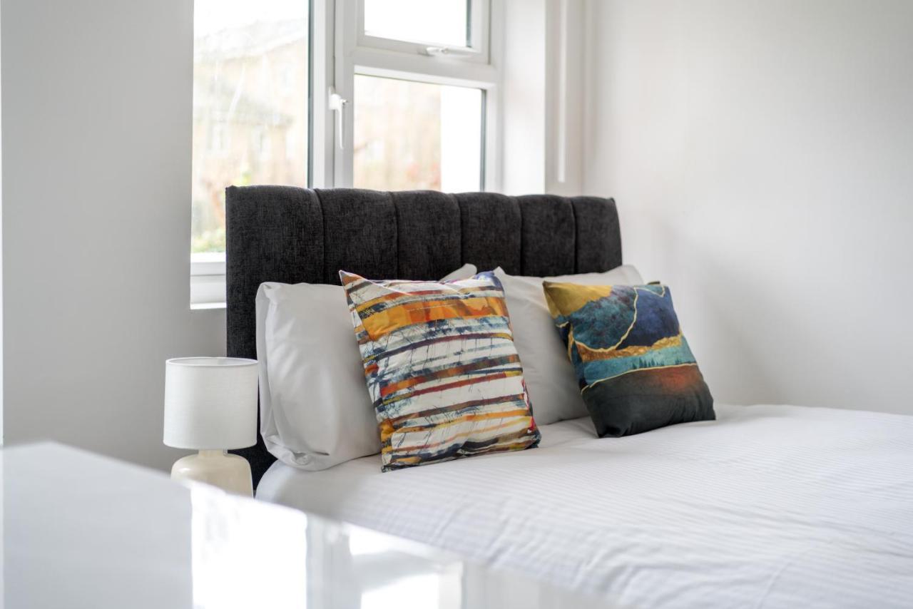 London Selwyn Road Studios Экстерьер фото