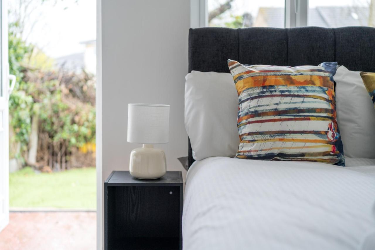 London Selwyn Road Studios Экстерьер фото