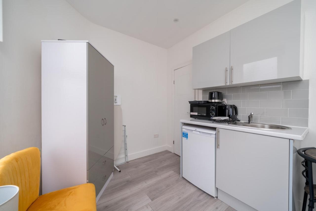 London Selwyn Road Studios Экстерьер фото
